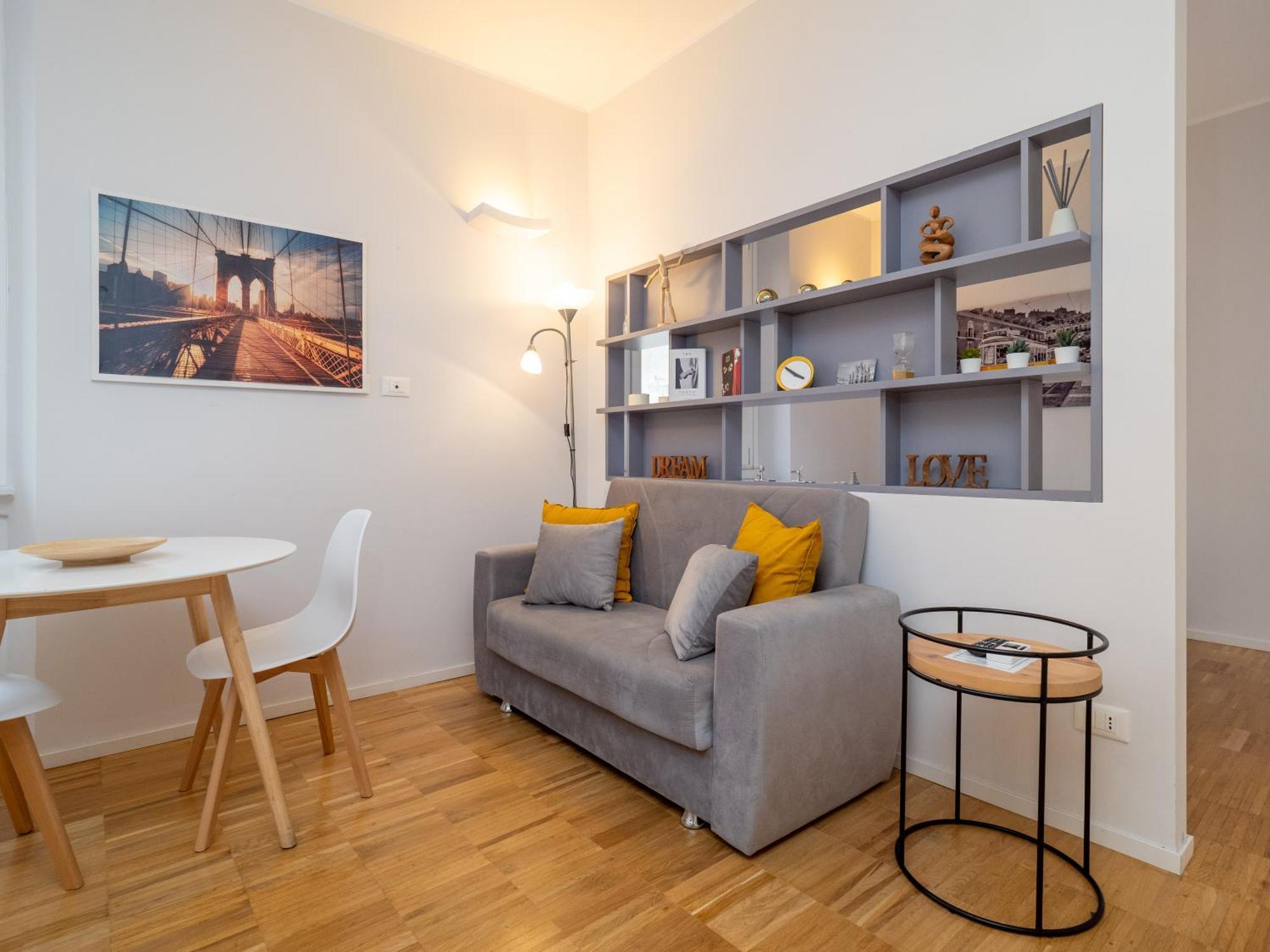Keys Of Italy - Melloni 4 / Mustard Revolution Appartement Milaan Buitenkant foto